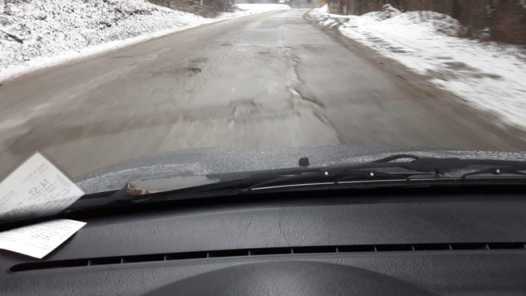 Luknja pri luknji – cestnine pa v milijonih!