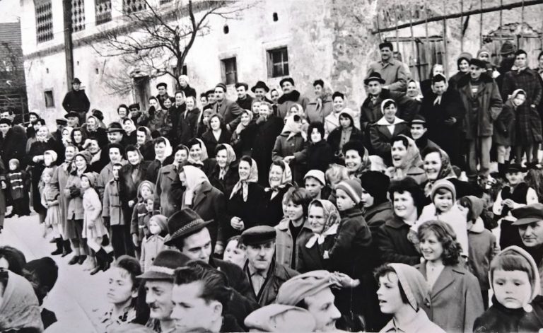 Prazniki so lepilo družbe – VELIKA NOČ