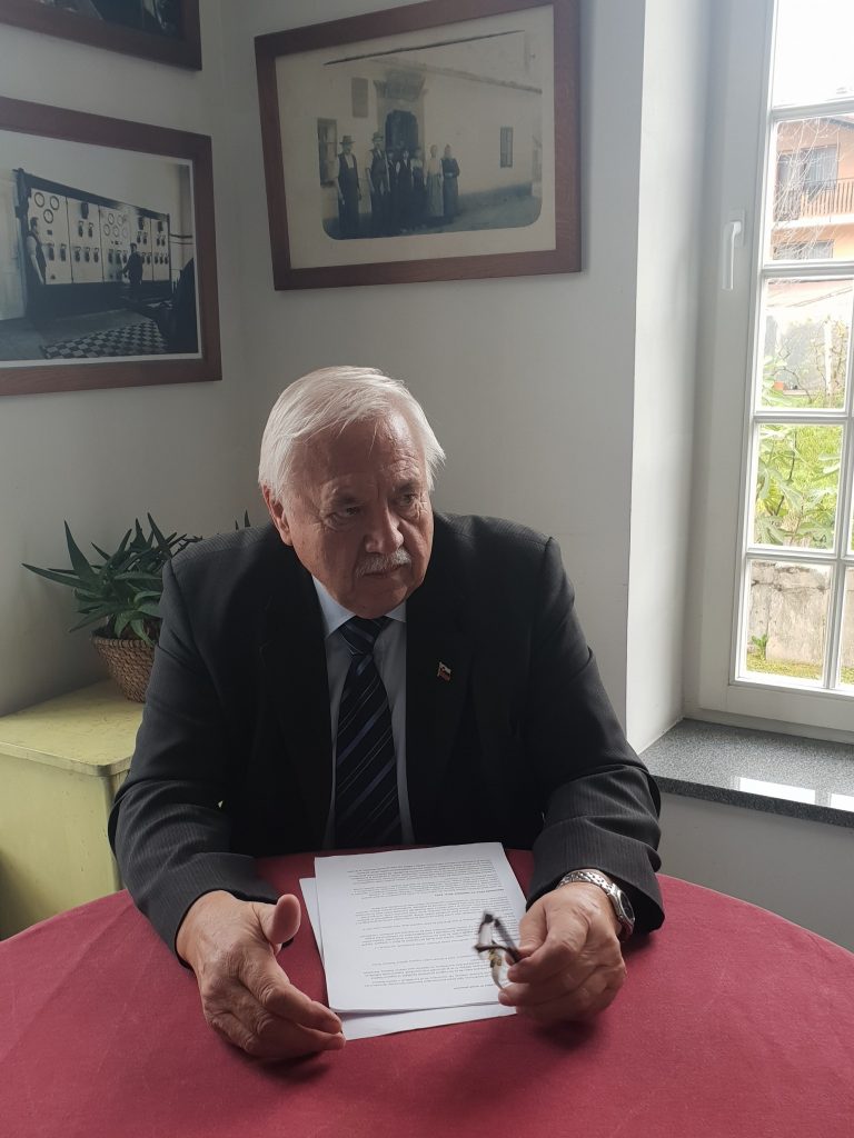 DARKO MENIH
