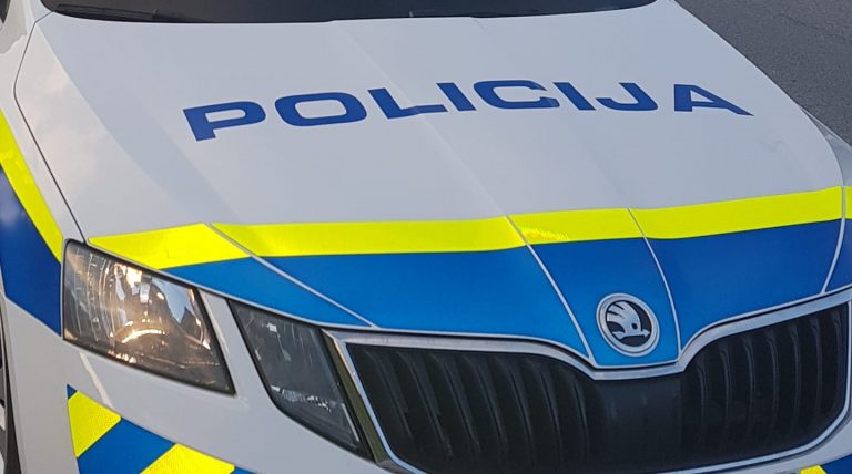 Policija išče traktor in avtomobil – hvaležni bodo za vašo pomoč!