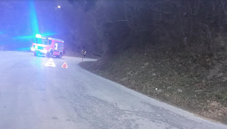 Hud veter povzroča kopico težav