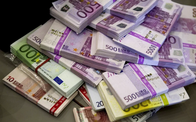 Delodajalci lahko prejmejo 5.000 evrov spodbude, če zaposlijo mladega delavca