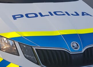 Policisti so včeraj obravnavali deset prometnih nesreč z materialno škodo