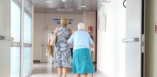 Splošna bolnišnica Celje: preklic prepovedi obiskov hospitaliziranih pacientov Ministrstvo za zdravje