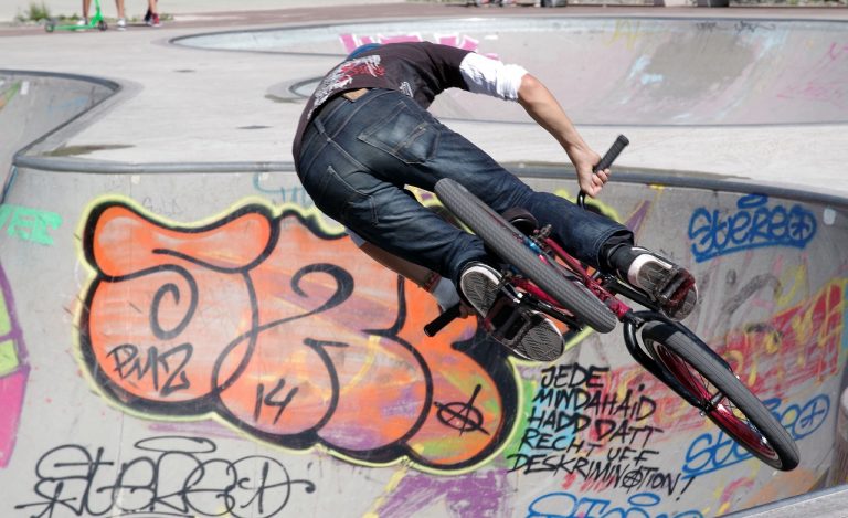 MESTNA OBČINA VELENJE VABI NA ODPRTJE RAZSTAVE BMX KOLESARSTVO