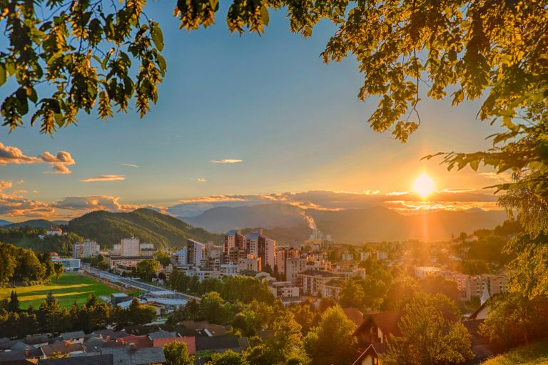 S TERMOELEKTRARNO ŠOŠTANJ DO ZELENE PREOBRAZBE OGREVANJA DOLINE