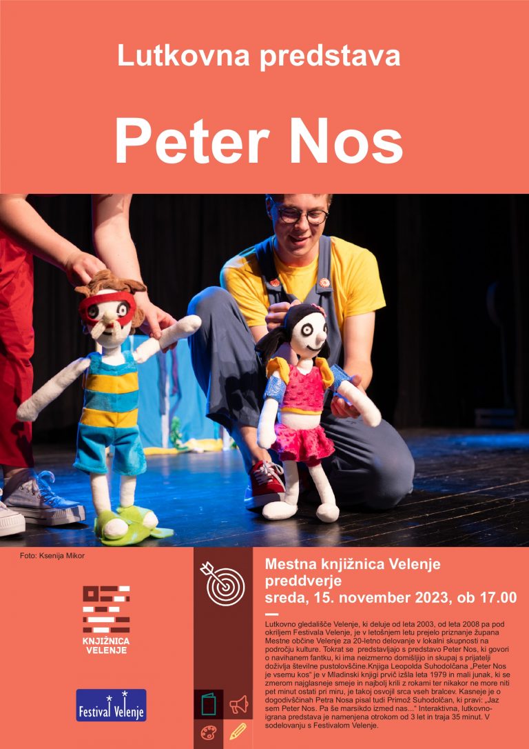 DOGODEK: Peter Nos v preddverju Mestne knjižnice Velenje